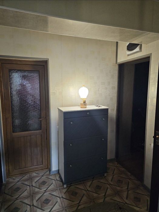 ПРОДАЁТСЯ 3х комнатная Феруза Экобазар 77 серия №Р532