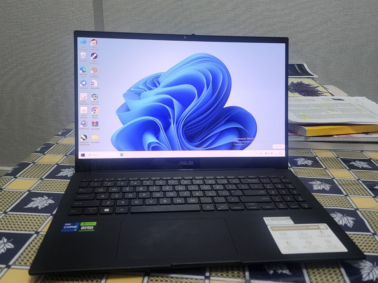Srochna notebook sotilmadi