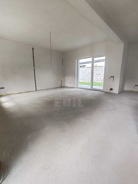 Dpulex cu 4 camere, semifinista, zona Urusagului, COMISION 0%