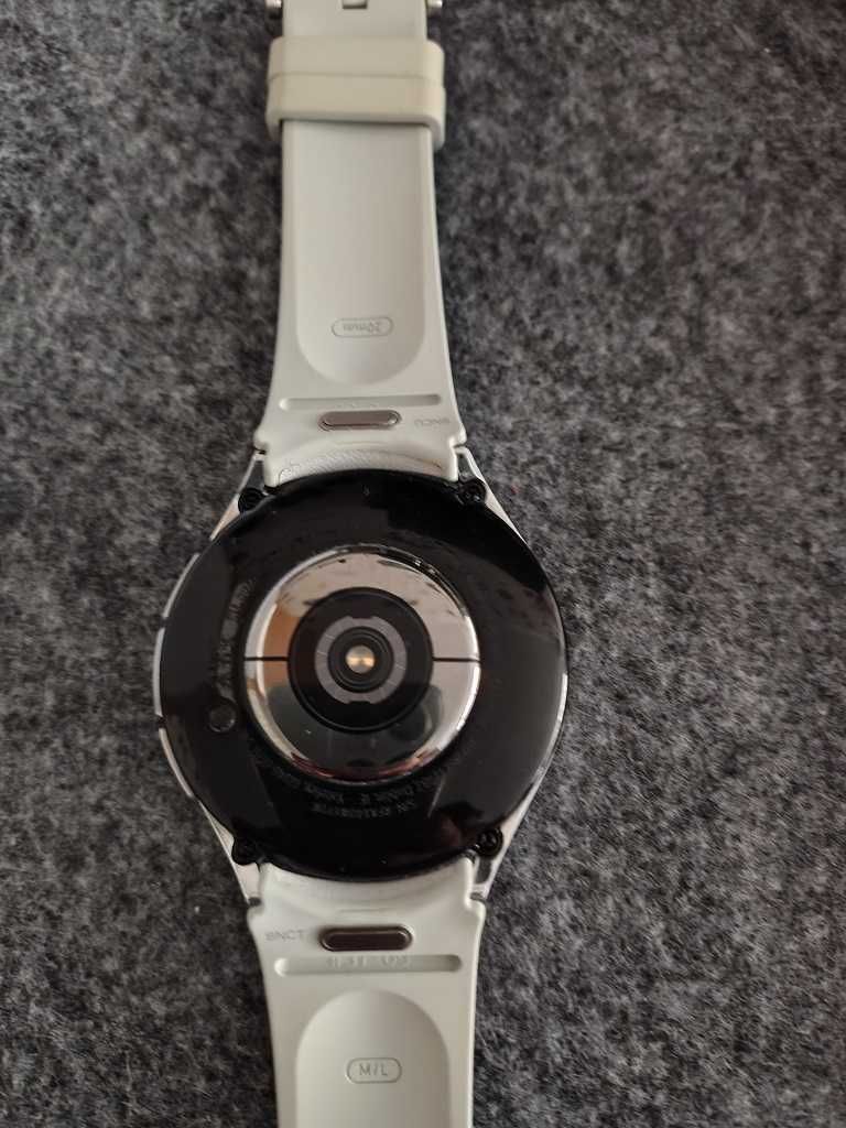 Продавам смарт Часовник Galaxy Watch 6 Classic 47mm