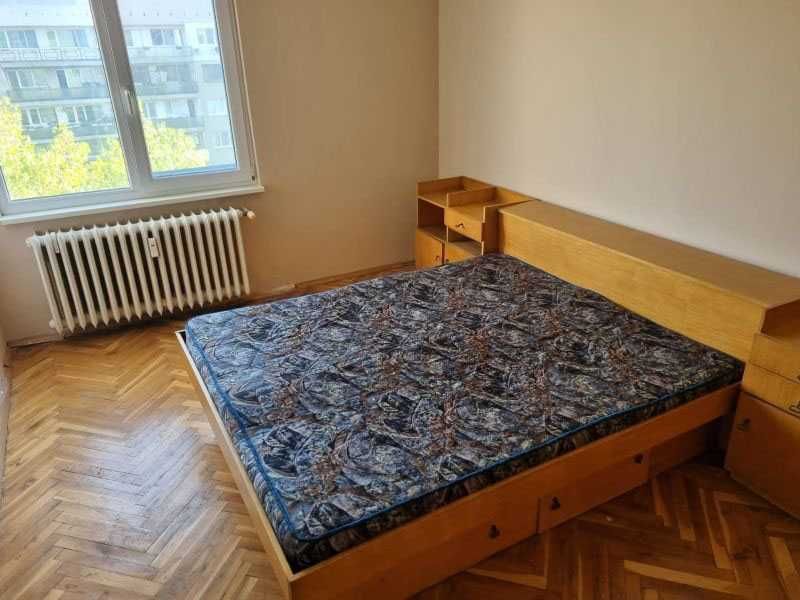 Тристаен ап. под наем в кв. Гео Милев