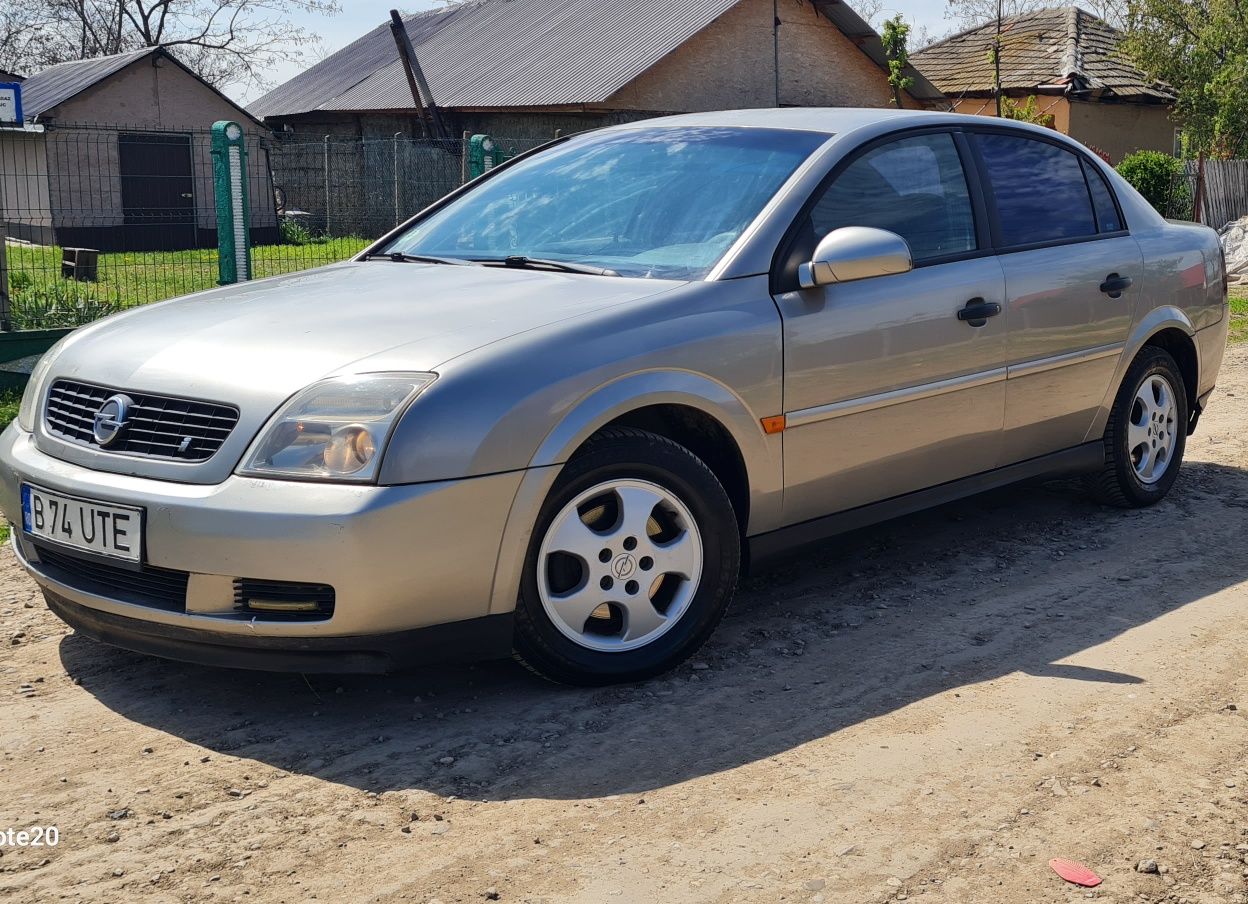 Dezmembrez Opel Vectra C 2.2