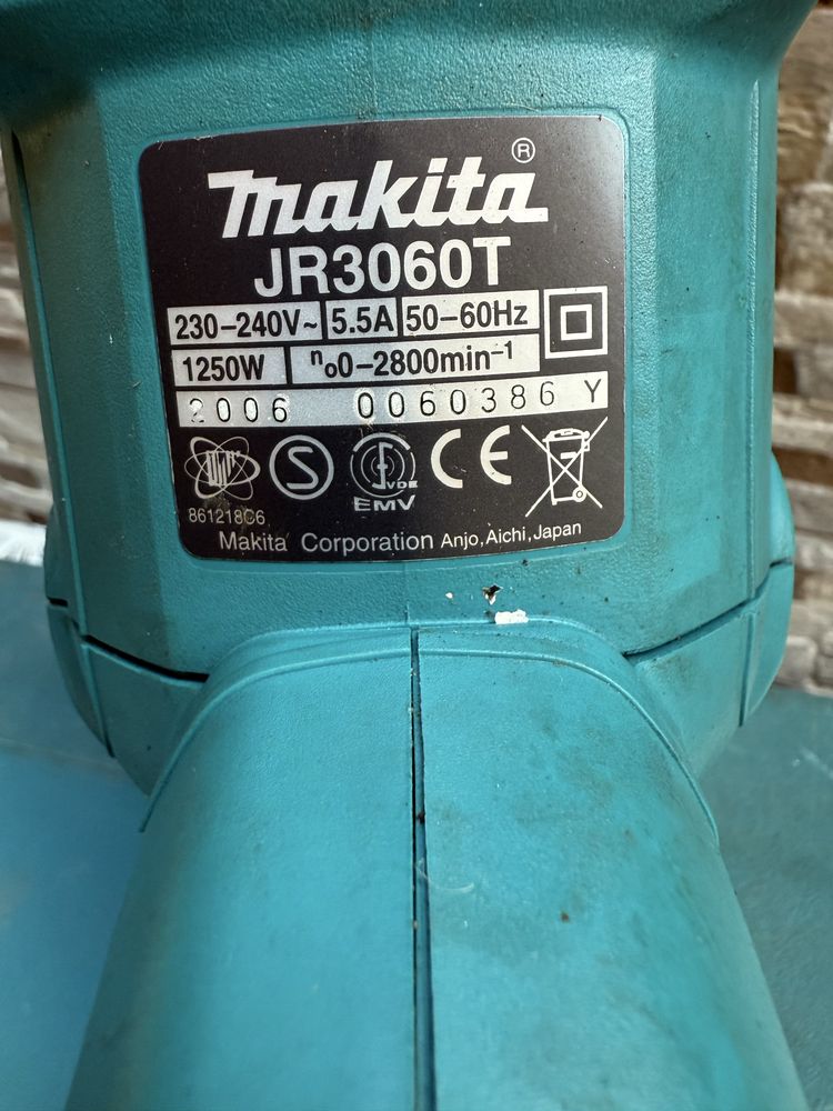 Саблен Трион MAKITA JR3060T 1250 W,