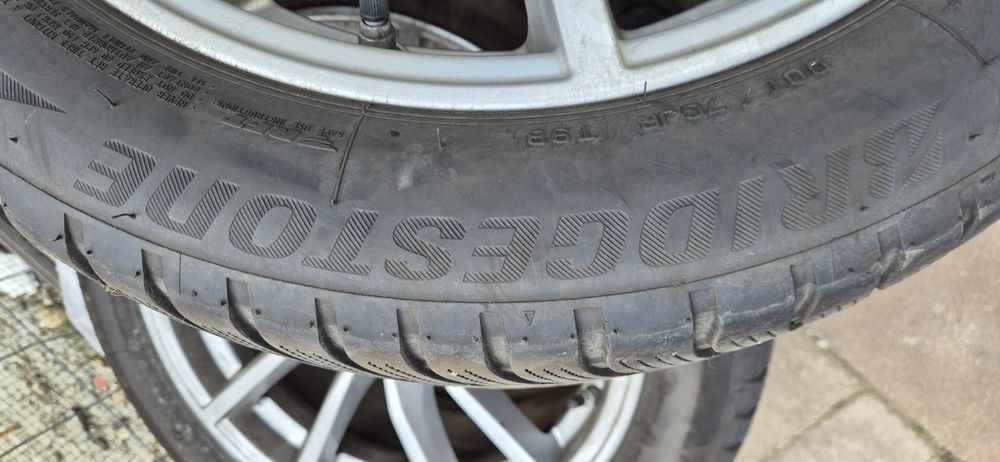 Vând anvelope iarna BMW seria 3 (G20) 225 / 50 R17