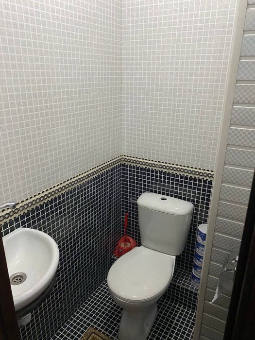 Ойбек кватира под офис 1 этаж 75м2