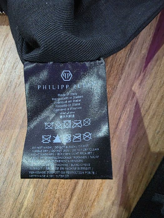 Filip plein  естествена кожа закупена от официалния сайт на марката.