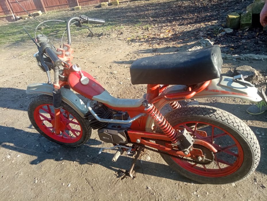 De vânzare scuter 4 timpi cu acte