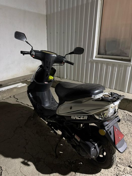 Продам скутер находу