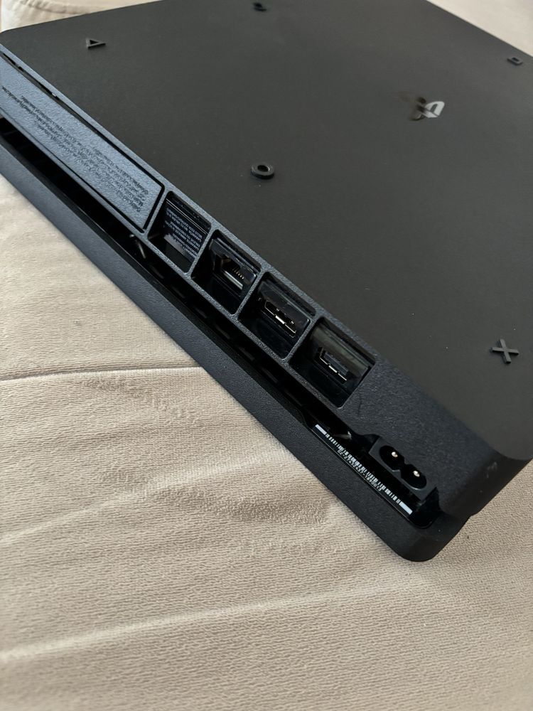 Sony Playstation 4slim