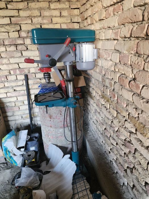 Сверлильный станок TOTAL  сотилади