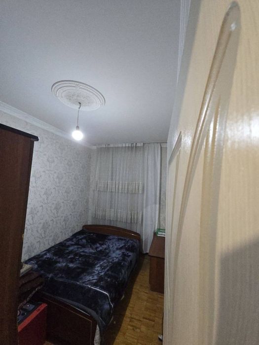 Юнусабад 18 квартал. Продается квартира 2/3/5