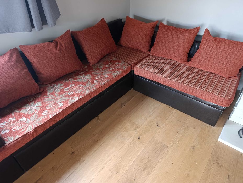 Ъглов диван с ракла и функция сън