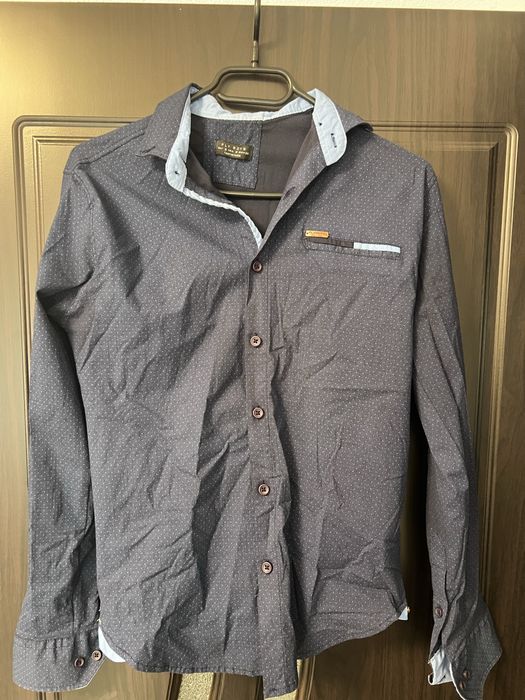 Различни модели ризи