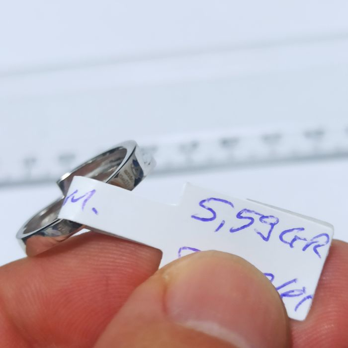 Inel aur alb 18 kt cu diamante