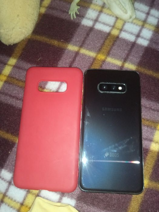Vând sau schimb Samsung A10s nou