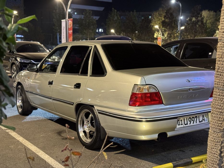 Продоется Нексия 1 2005года 1