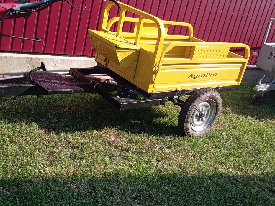 Vând remorcuța motocultor