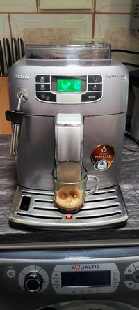 Espressor Automat Saeco Intelia Evo Bella HD8770 cu Cafea Boabe
