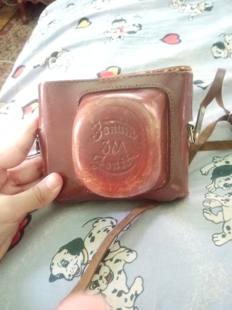 Продам советские фотоаппарат зенит