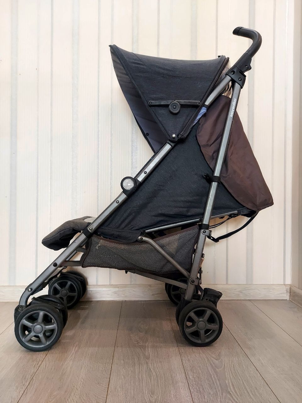 Easywalker Buggy Berlin Breakfast прогулочная коляска трость