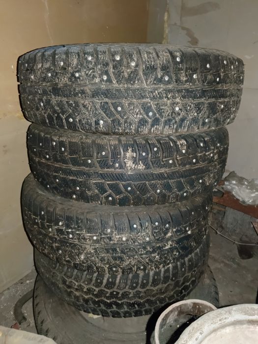 Продам резину на 13