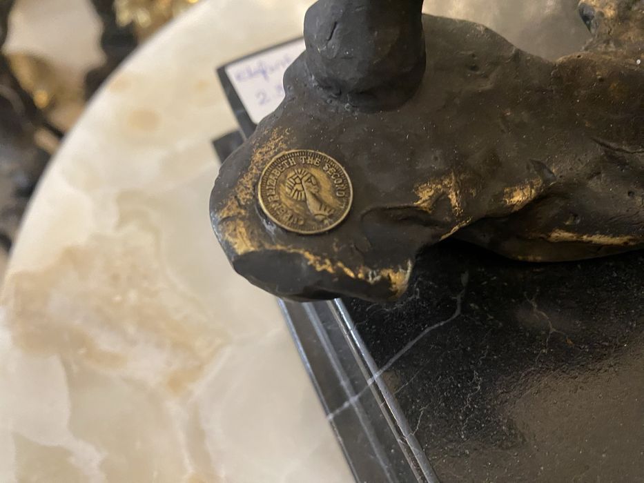 Statueta bronz masiv-