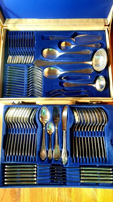 Set tacamuri placate cu argint 12 persoane