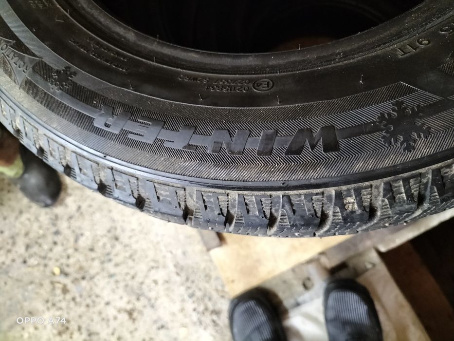 Продам шины Roadx