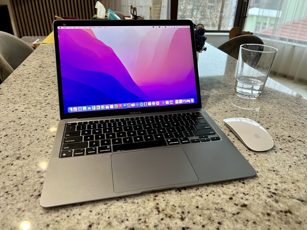 Apple MacBook Air M1