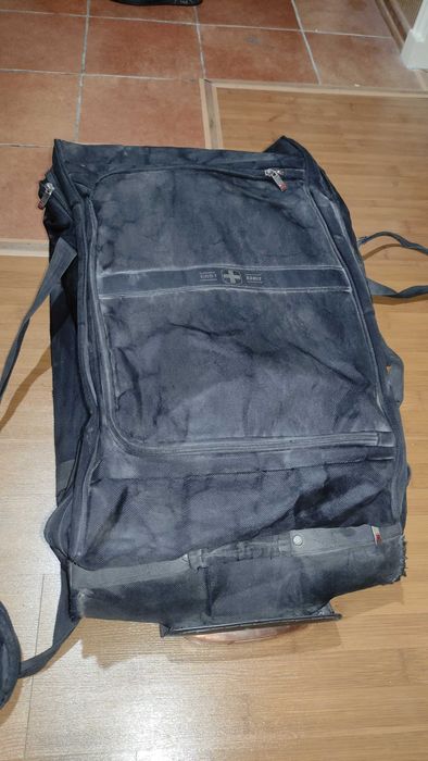 Чемоданы и сумки  на запчасти