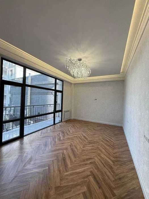 Яккасарой, парк Бобур Новостройка Квартира 3/3/8 100м Срочно!