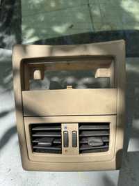 Grile aerisiri/ventilație consola centrală/ cotiera BMW e90