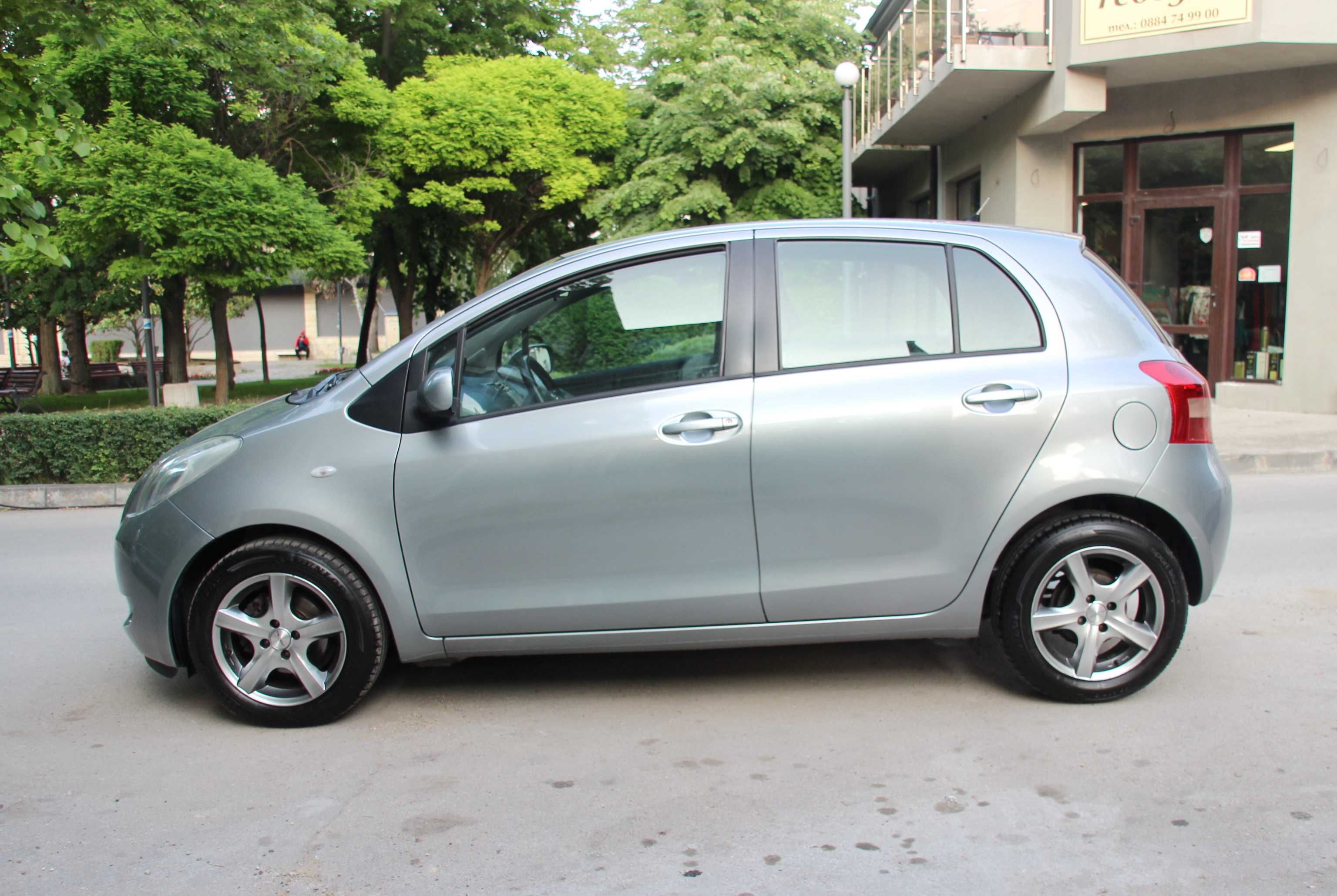 Toyota Yaris 1.3VVTi нов внос