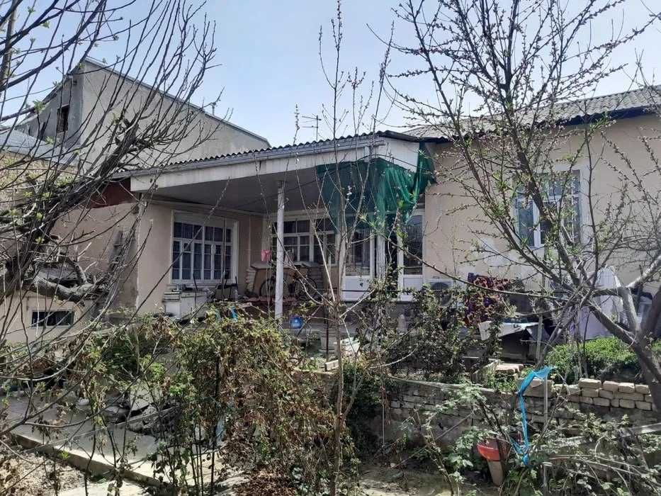 продётся дом Район: #Yakkasaray  Ориентир: от Ракат карзинка 400м