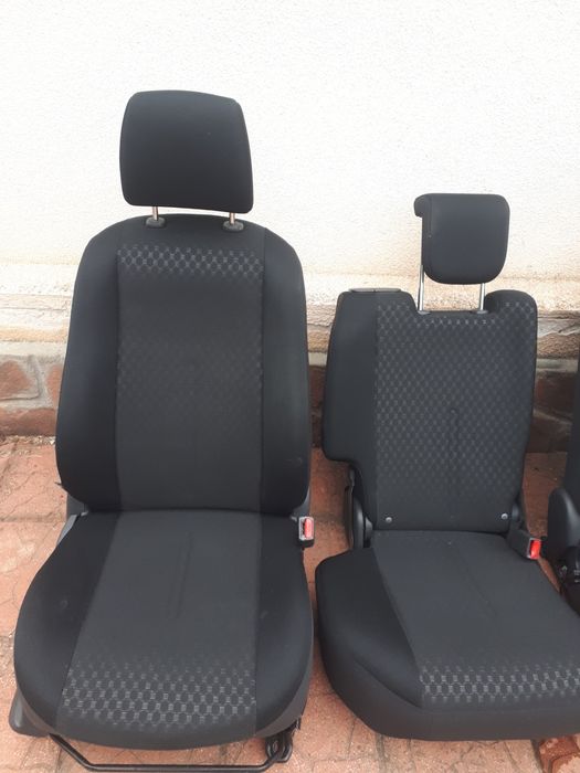 Салон за Toyota Urban Cruiser