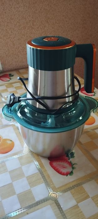 Продам измельчитель.