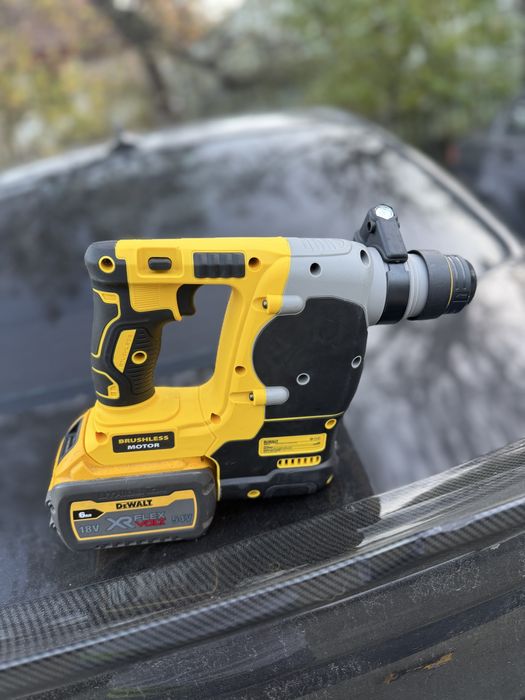 Bormasina Rotopercutor ciocan electric  sds plus brushless dewalt