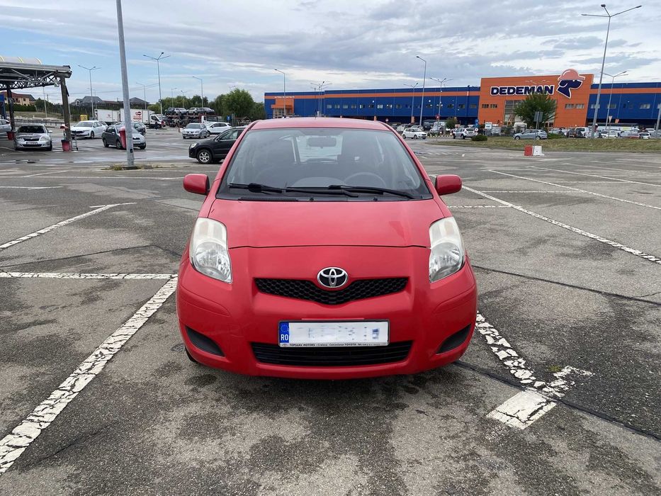Toyota Yaris 1L Benzina