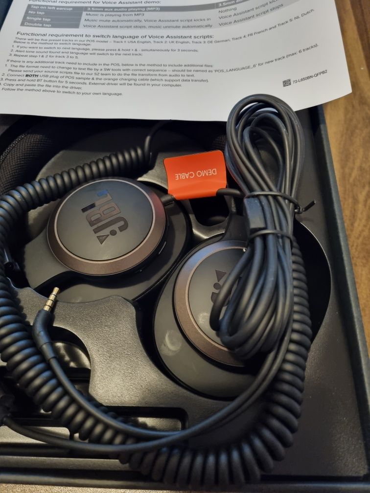 JBL 650BTnc демонстрационни слушалки