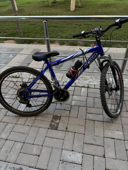 Продам велосипед MTB battle не дорого цепь смазана
