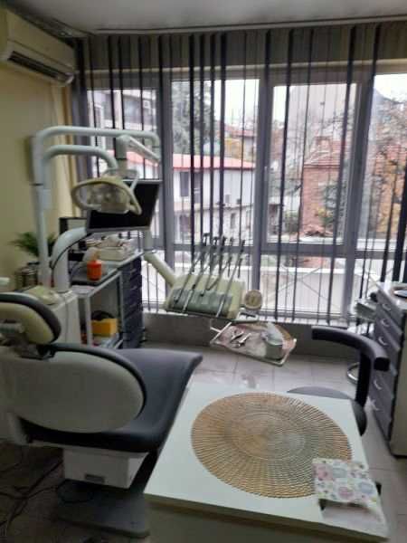 Стоматологичен стол Ликия с помощно столче