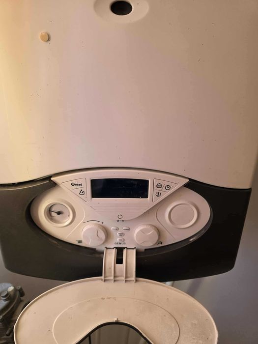 Centrala Termica Ariston Genus 24FF 24 kw