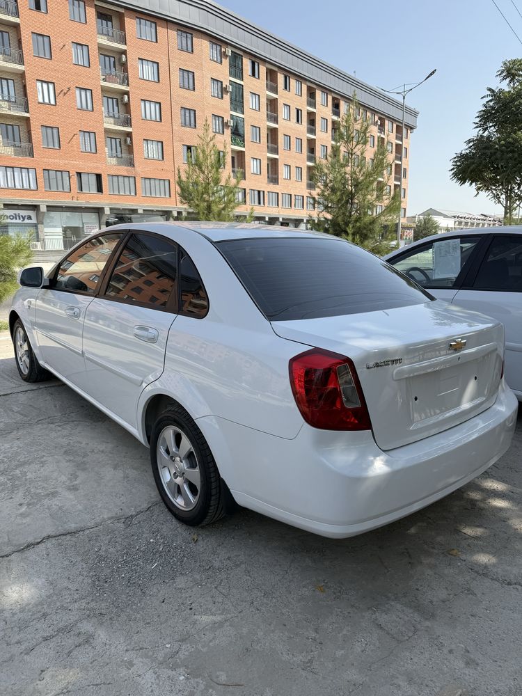 Chevrolet Jentra 1-P elegant plus Metan gaz Diska balon qo’yilgan