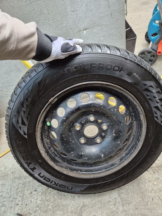 Roti Iarna Nokian 195/65 R15 91 T
Marca Anvelope: Nokian
Janta: Otel