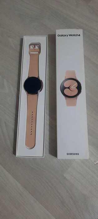 Смартчасы Samsung galaxy watch 4
