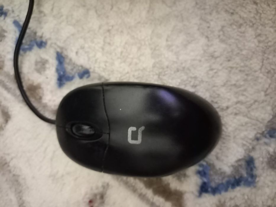 Манитор,клавиатура,камера,мышка