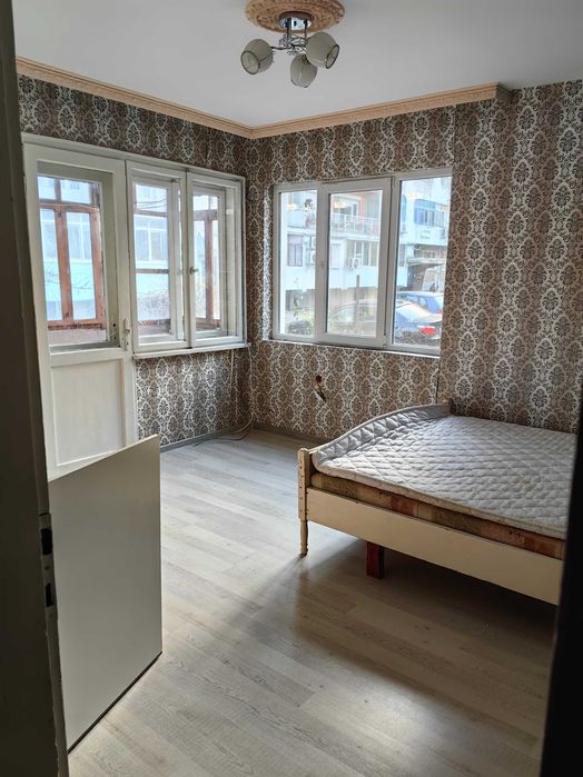 Дава се под наем Етаж от къща в Русе, Промишлена зона - Изток - 100 кв.м за 408 € - Снимка #9