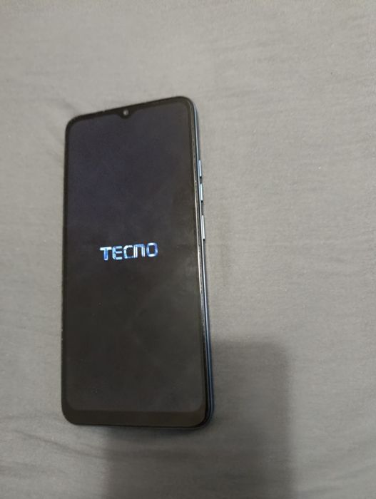 Продам телефон Tecno spark go 2023