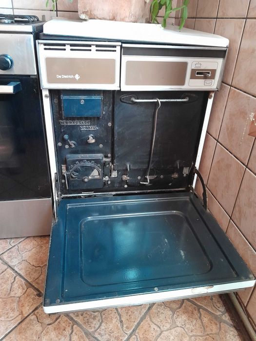 Soba pe lemne cu plita si cuptor