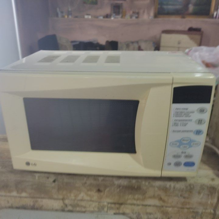 Продам микроволновку лджи